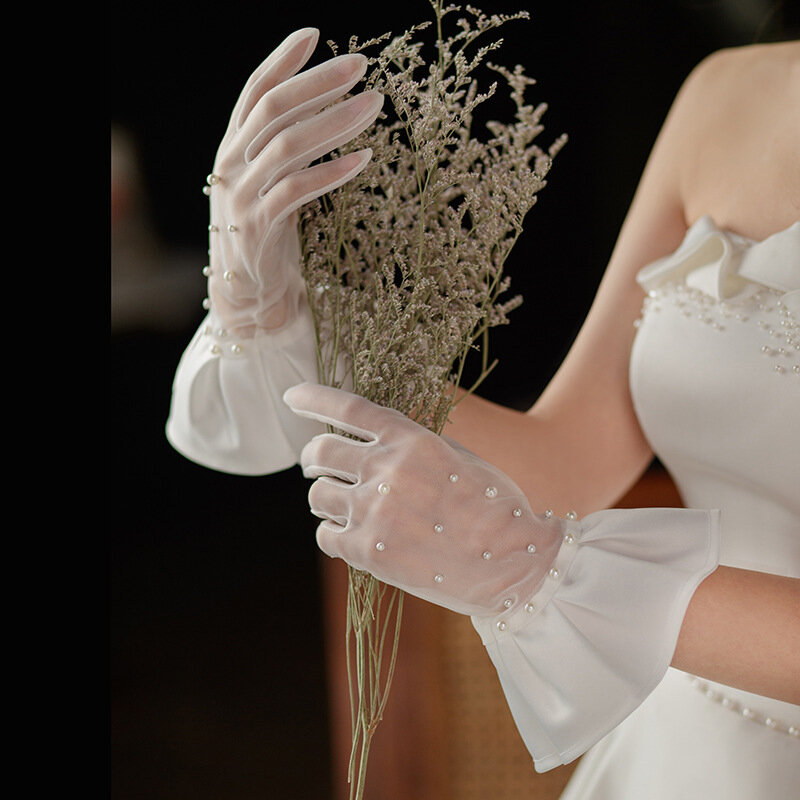 Белые короткие свадебные перчатки с жемчугом, свадебные перчатки на запястье для женщин и девушек, Вечерние перчатки для платья, свадебные аксессуары для невесты