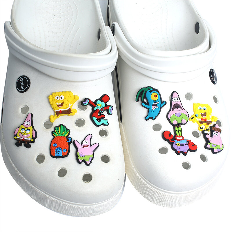 New1pcs Jibz Cute Yellow Sponge PVC Shoe Charms accessori per scarpe fai da te Cartoon Fit Croc zoccoli fibbia decorare bambini ragazze regali