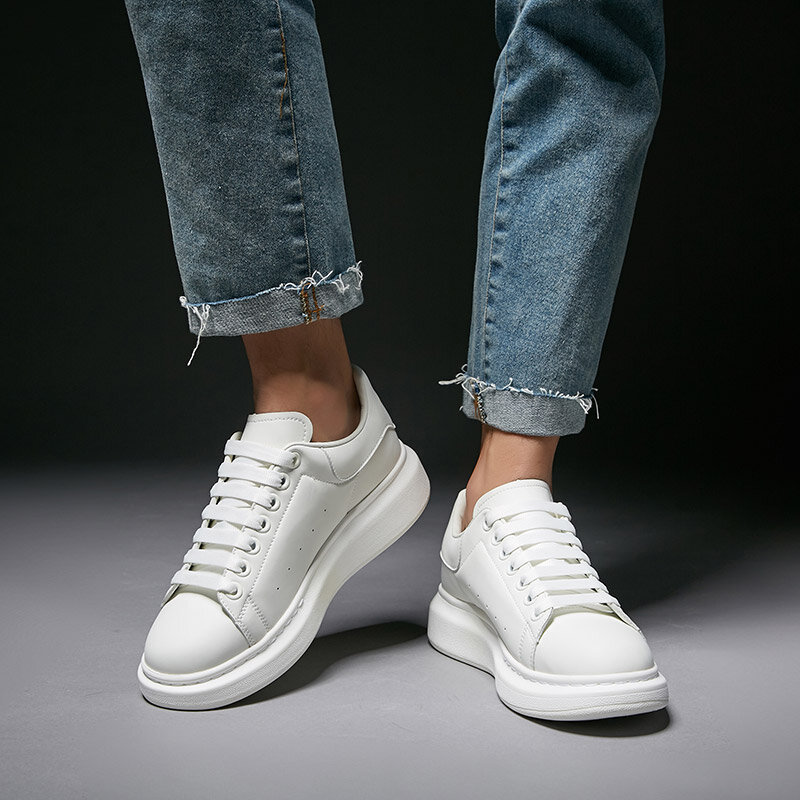 NEW 2021 Luxury Mcqueen Shoes for Women Brand Design Alexander White Chunky Sneakers Female Vulcanize Sport Shoe Plus Size 34-45