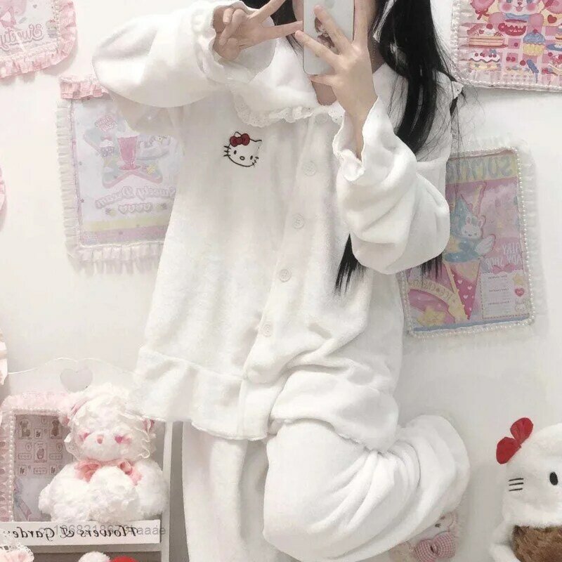 Sanrio Hallo Kitty Plüsch Hause Kleidung Frauen 2 Stück Set Pyjamas Y2k Kawaii Strickjacke Tops Lose Hosen Anzug Flanell Weichen nachtwäsche
