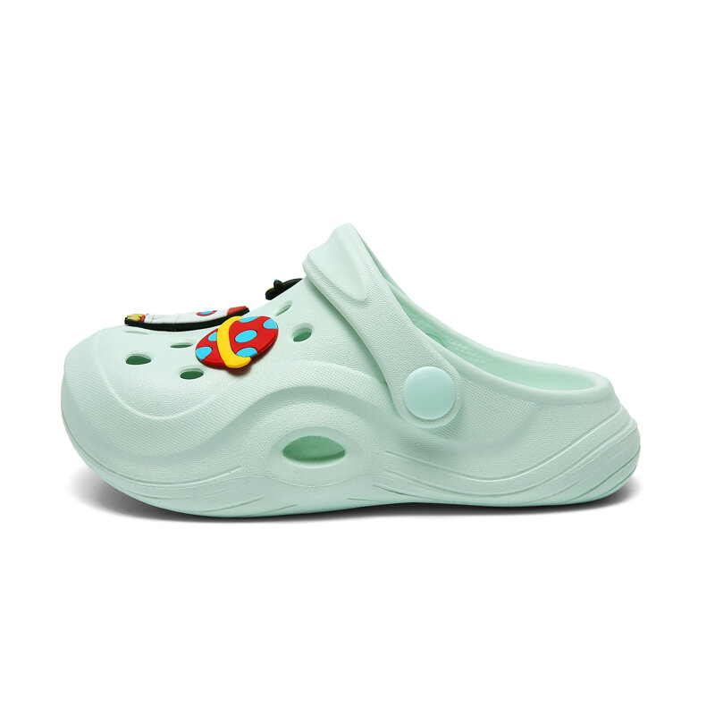 Nuovi zoccoli estivi per bambini 2022 sandali per bambini ragazzi ragazze scarpe da spiaggia all'aperto per bambini pantofole Eva
