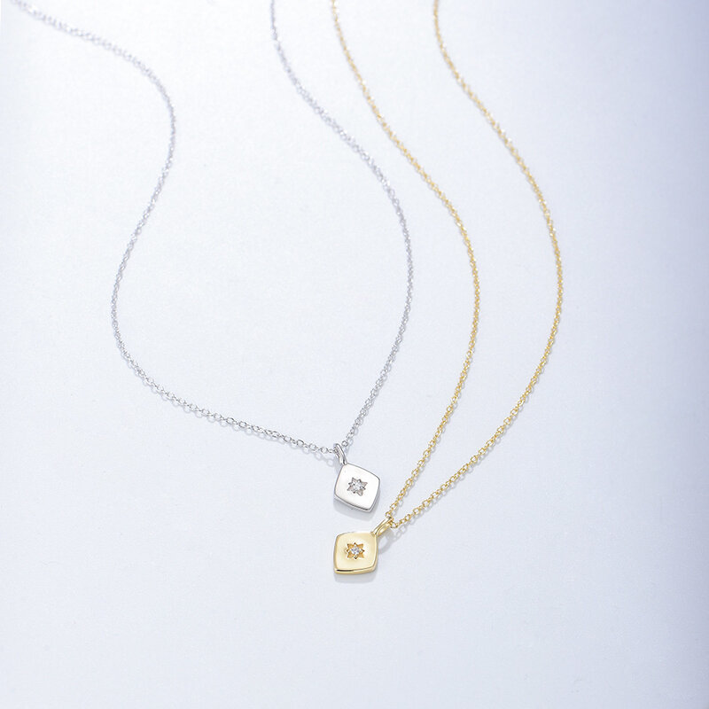 S925 Sterling Silver Smooth Diamond Zircon Crown Chain Necklace Women Female Minority Design Light Luxury Explosive Accessories