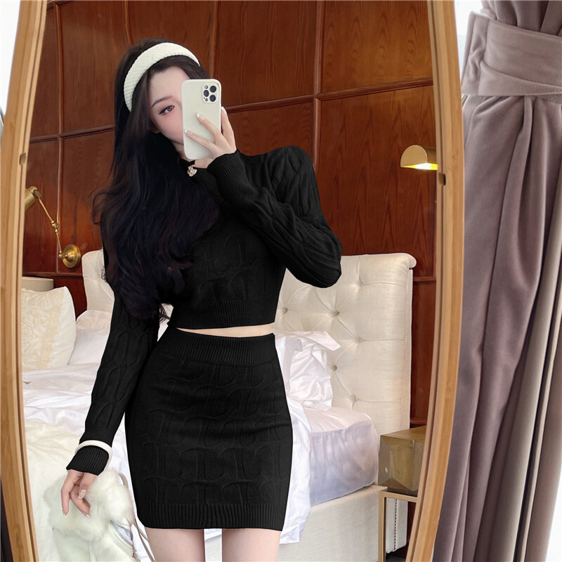 Elegante conjunto de 2 piezas de punto para mujer, suéter Sexy con cuello redondo, Top corto + minifalda ajustada, traje coreano, Otoño e Invierno