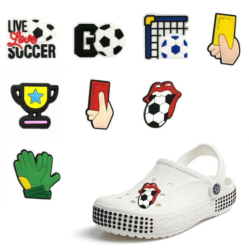 Einzigen Verkauf 1 stücke Fußball Schuh Schnalle Zubehör PVC Live Love Fußball Schuh Charme Dekoration Pins Fit Croc Jibz Party kinder Geschenke