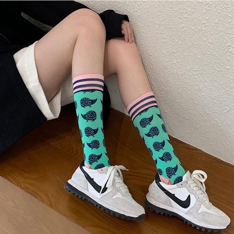 Coloridos calcetines de algodón con personalidad para mujer, medias rectas de moda para Otoño e Invierno
