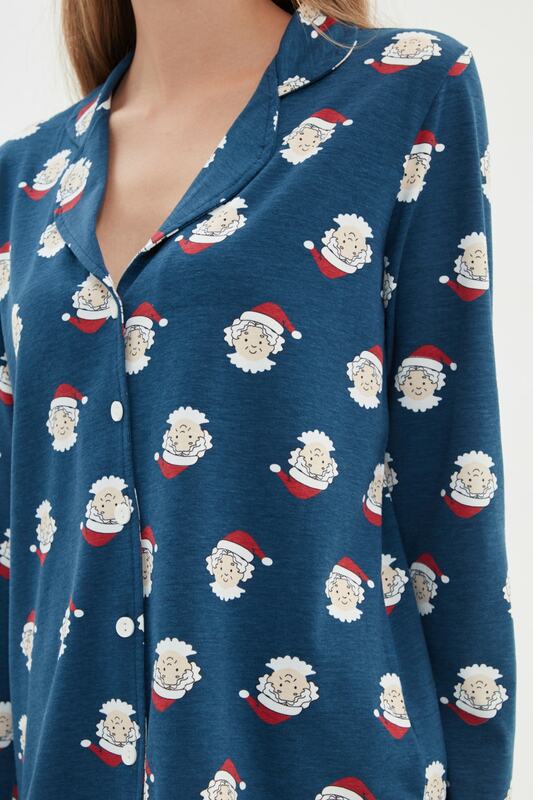 Рождественский вязаный пижамный комплект
