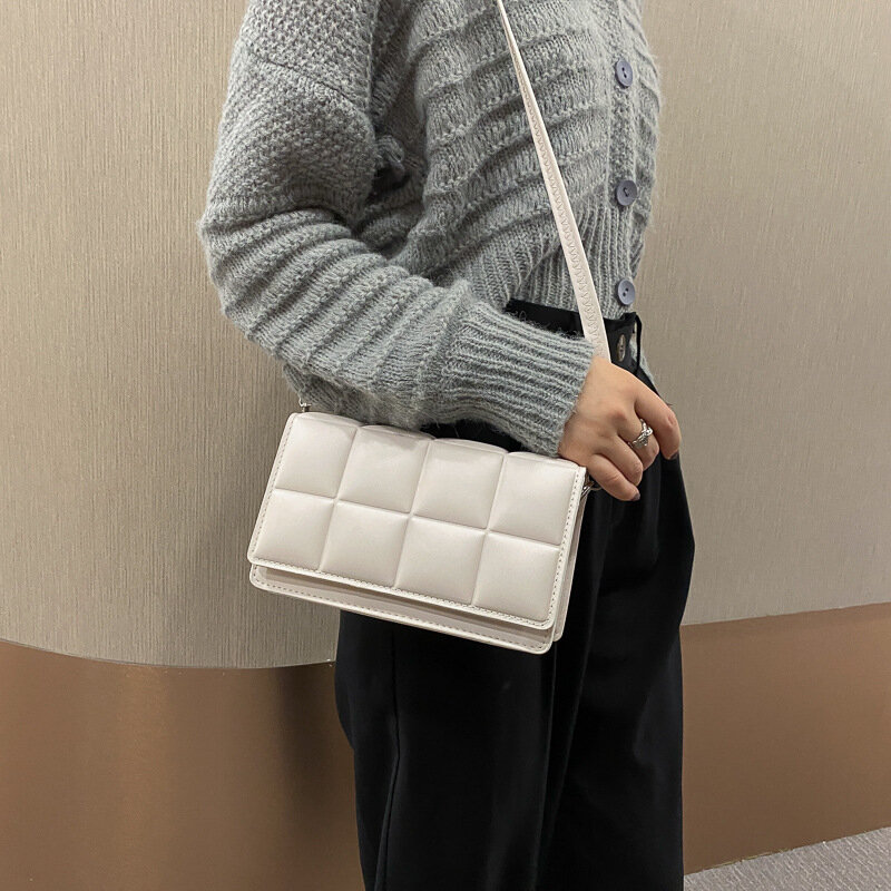 Простой стиль в западном стиле женская модель 2021 городская простая НОВАЯ Портативная сумка-мессенджер через плечо оптовая продажа