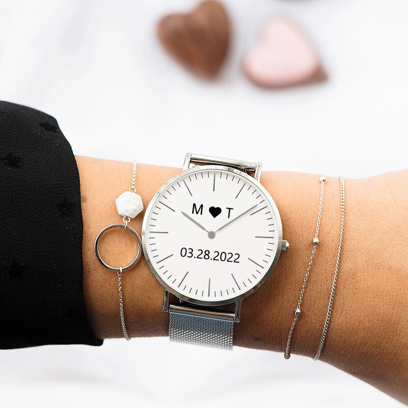 Reloj de pulsera de cuarzo con correa de malla personalizada para hombre y mujer, reloj de pulsera con nombre y fecha, regalo personalizado