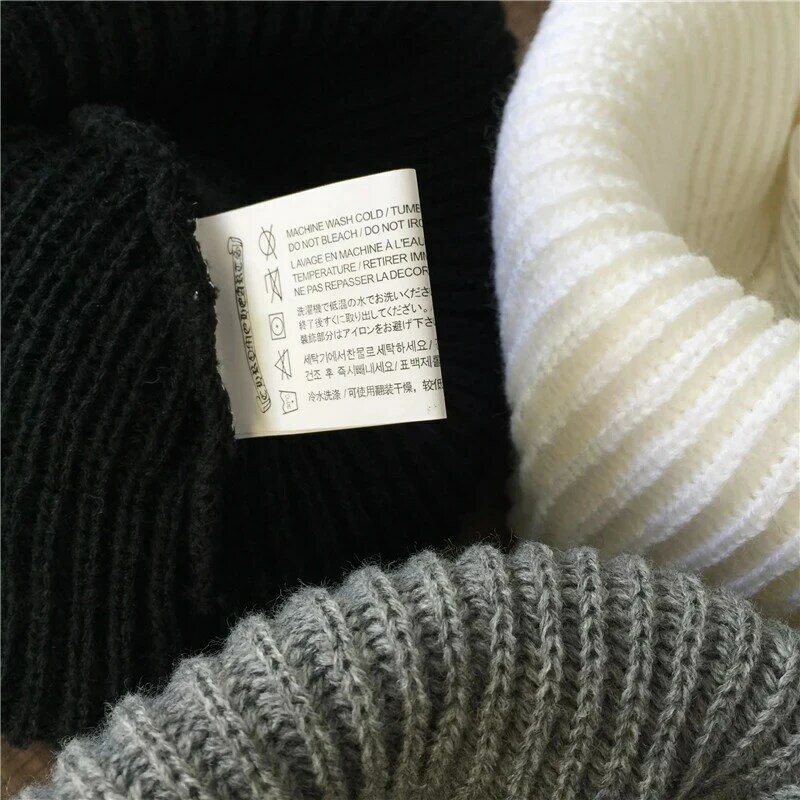 2021 neue Marke Design Skullies Mützen Frauen Mädchen der Winter Hüte Häkeln Chrom Pelz Gestrickte Brief Warm Gorros herzen Weibliche kappe