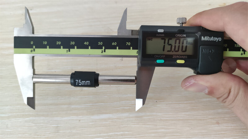CNC Mitutoyo ดิจิตอล LCD Vernier เครื่องวัดเส้นผ่าศูนย์กลางอิเล็กทรอนิกส์150มม.200มม.500-196-30 6in 8in สแตนเลสวัดไม้บรรท...