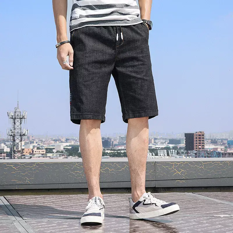 Jeans Pendek Serut Pria Ukuran Besar 5XL 6XL 7XL Celana Pendek Denim Stretch Longgar Cetakan Huruf Kasual Fashion Pria Hitam Biru