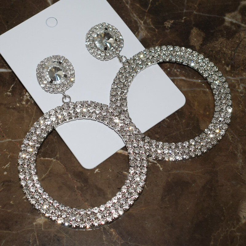 Baru Mengkilap Berlian Imitasi Penuh Lingkaran Besar Liontin Anting Menjuntai untuk Wanita Mode Perhiasan Merek Menunjukkan Pernyataan Anting Aksesori