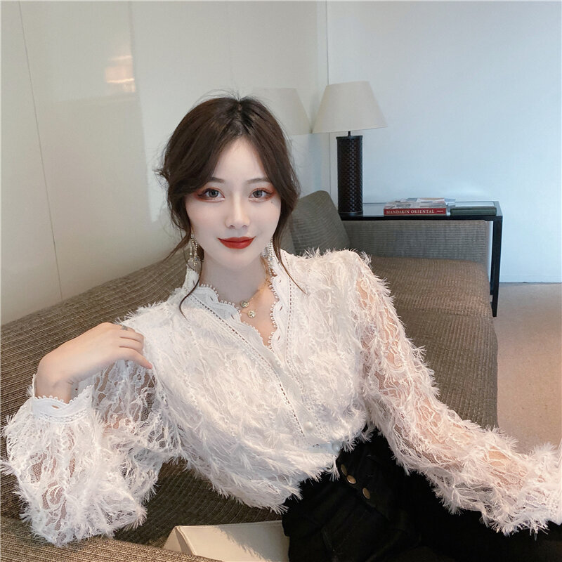 Women Tops White Shirts Blusas V-neck Long Sleeve Vintage Lace Hollow Out Lace Ladies Blouses Shirts Kimono Lace Flowers 560H