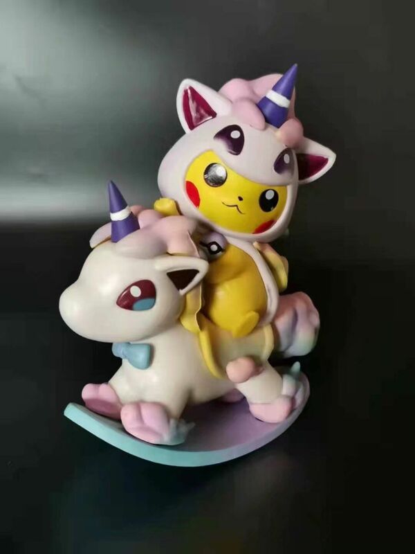 Pikachu สัตว์เลี้ยง Pokemon Anime เด็กทารกโทรจันรถกระบะ Super Trojan รูปตุ๊กตาคริสต์มาสฮาโลวีนเด็กวันเกิดของขว...