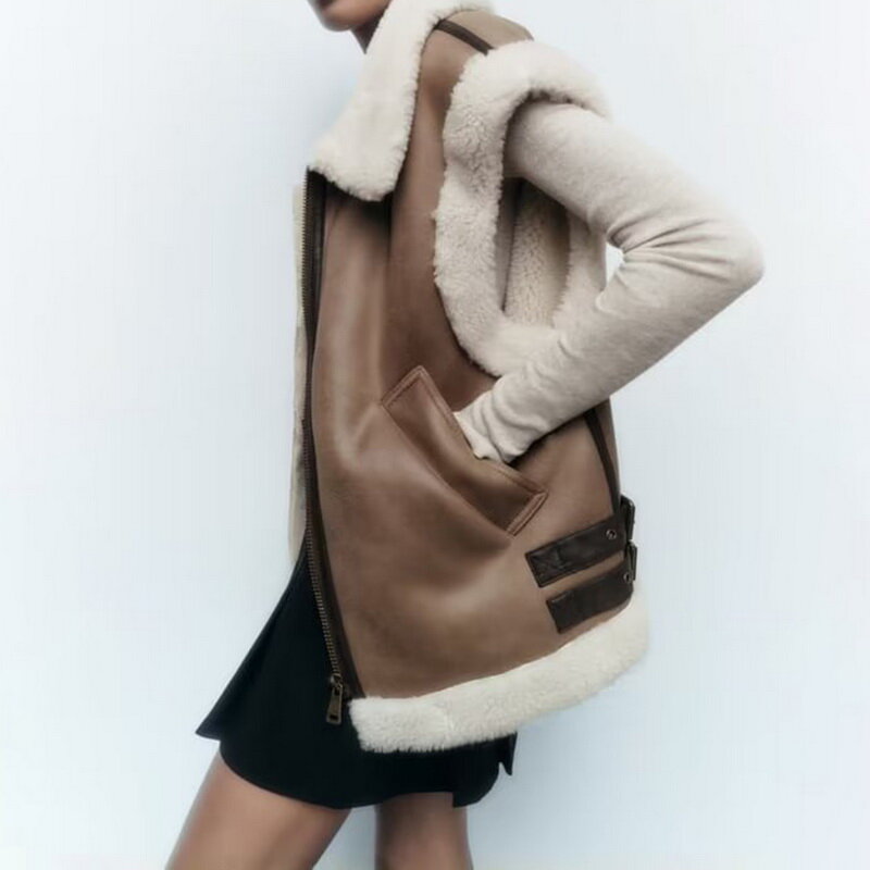 女性のフェイクシープスキンの毛皮の冬のベスト,女性のシックな革の冬のノースリーブのジャケット