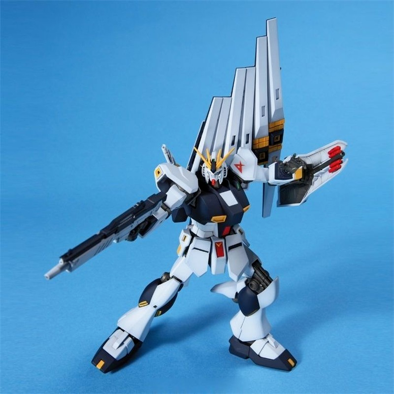 Bandai HGUC 086 1/144 Niu Gundam RX-93, nuevo modelo de ensamblaje NU Gundam, adorno de mano, regalo