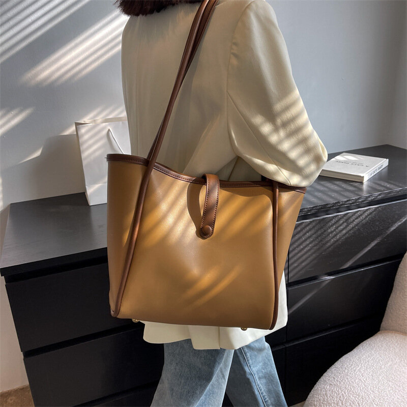 High-quality Ladies Large-capacity Shoulder Bag 202 New Fashion Autumn and Winter All-match Texture Female Bag Commuter Tote Bag