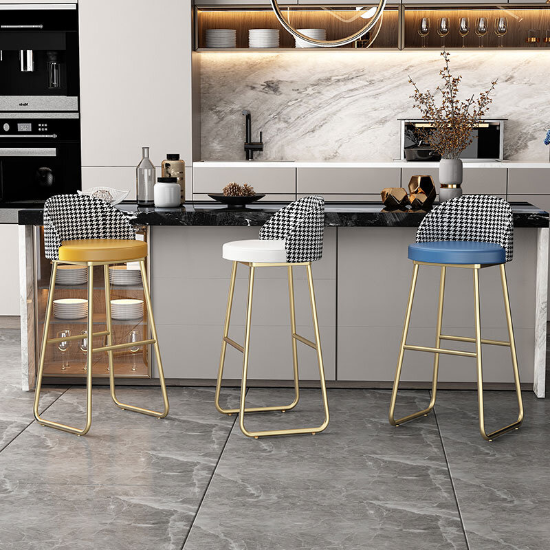 Taburete alto nórdico para cocina, silla de Bar de cuero con respaldo de 65 cm, diseño de lujo, muebles de bar para el hogar, patas doradas