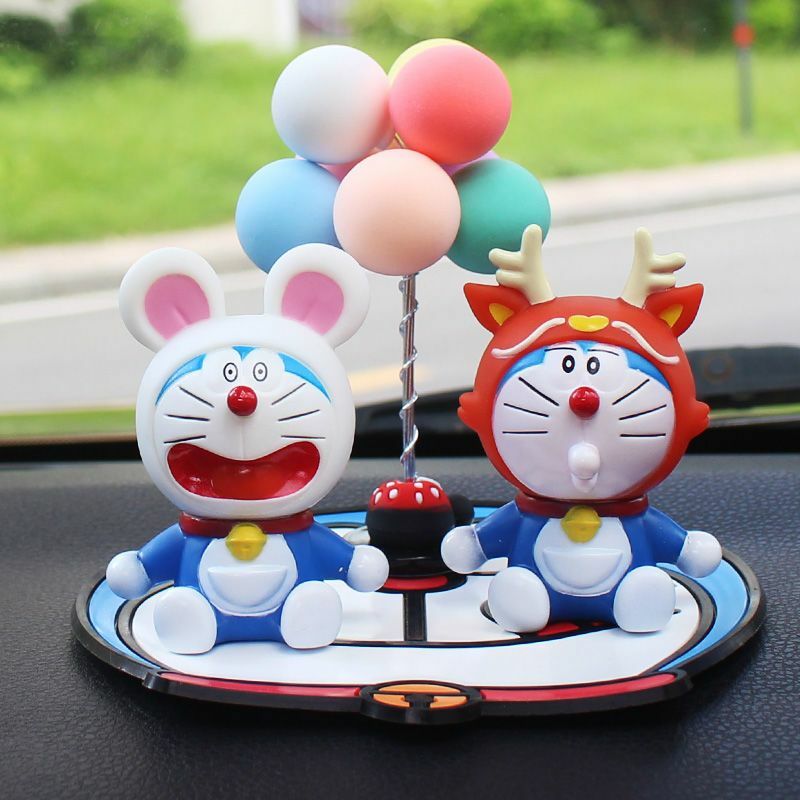 Doraemon netto czerwony robot kot ozdoby samochodowe niebieski gruby jingle kot śliczne zodiak lalka akcesoria samochodowe robot kot ozdoby