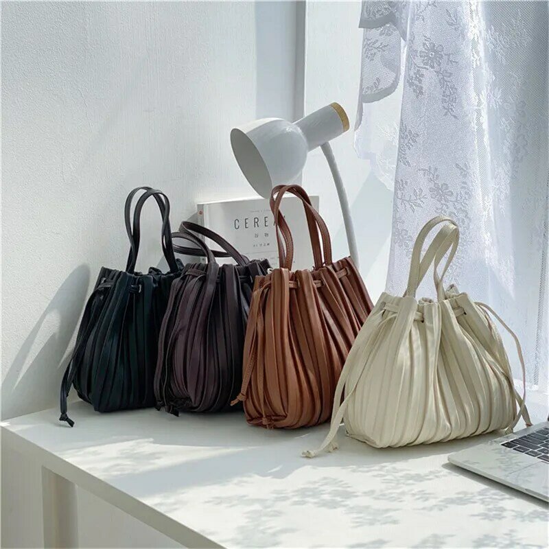 Fashion creative striped shoulder messenger bag PU hand pleated bag ladies handbag high quality