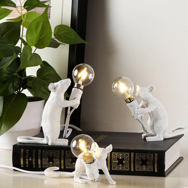 Postmodern LED Small Night Lights Resin Rat Mouse Table Lamp Bedroom Bedside Home Study Showroom Decoration Indoor Luminaires