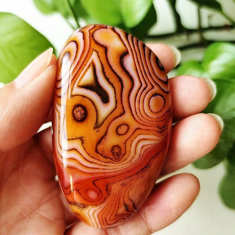 Natural Stone Sardonyx Agate Crystal Palm Play Spiritual Decor Home Decoration Witchcraft Supplies Meditation Healing Crystals