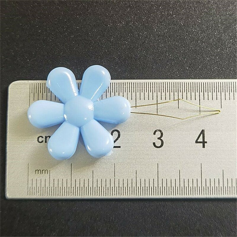 10pcs/lot Random Color Elderly Easy Sewing Needle Device Threader Thread Guide Tool Garment Sewing Needlework Flower Shape