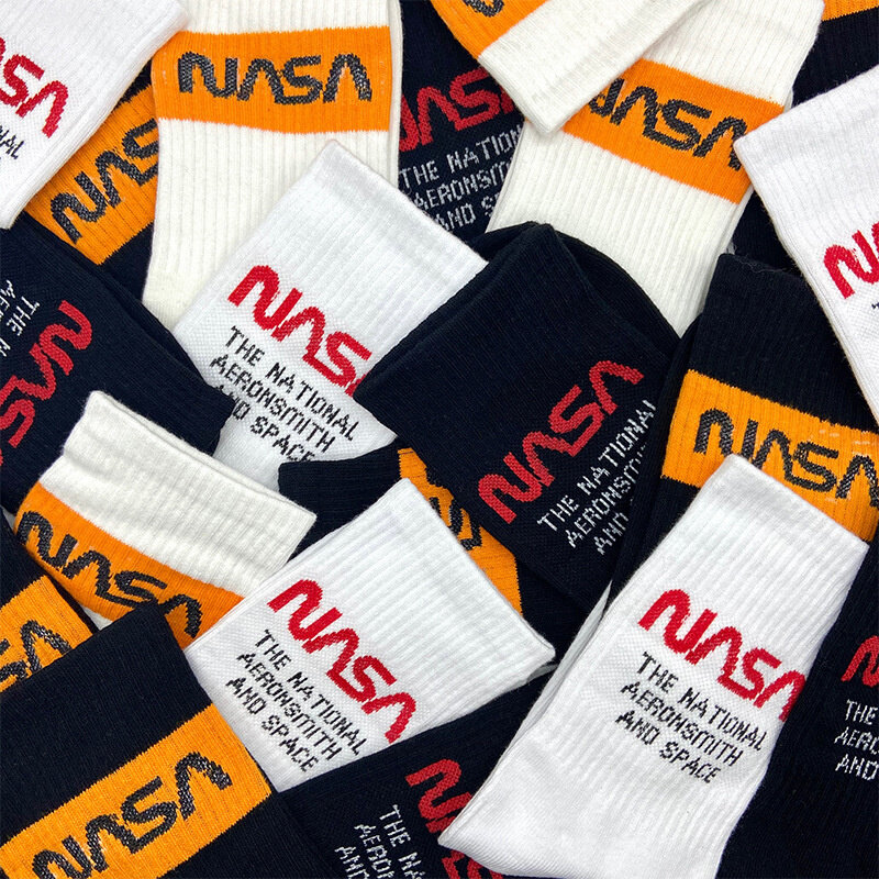 NASAs-Calcetines de algodón de tubo medio para hombre y mujer, medias deportivas de baloncesto, ropa de calle, Skateboard, Harajuku, Hip Hop