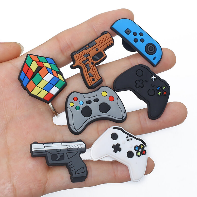 Single Sale 1pcs Pistol Shoe Charms Accessories Decorations Game Controllers PVC Croc Jibz Buckle for Kids Party Xmas Gifts