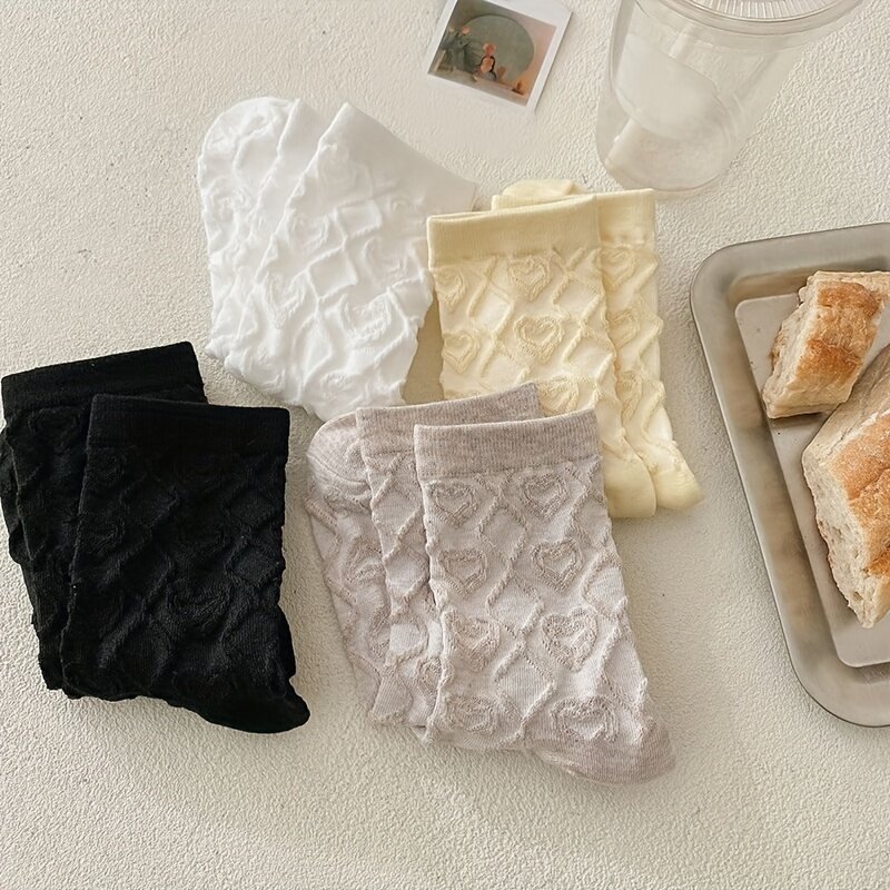 4 Pairs 3D Heart Textured Socks，Comfy&Cute All Match Mid Tube Socks Women's Mid Length Socks