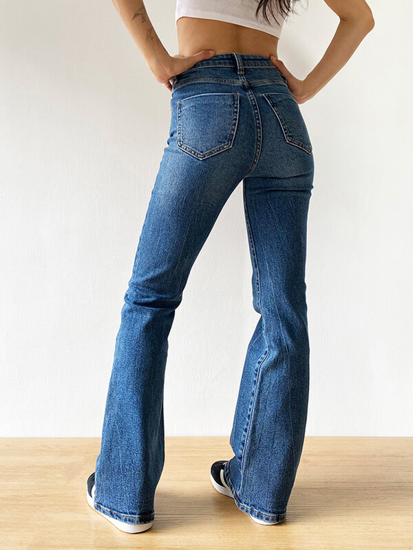 Nuovi Jeans Bootcut alla moda moda donna Butt Lifting pantaloni a campana elasticizzati Y2K Streetwear pantaloni in Denim svasato Slim Fit a vita alta