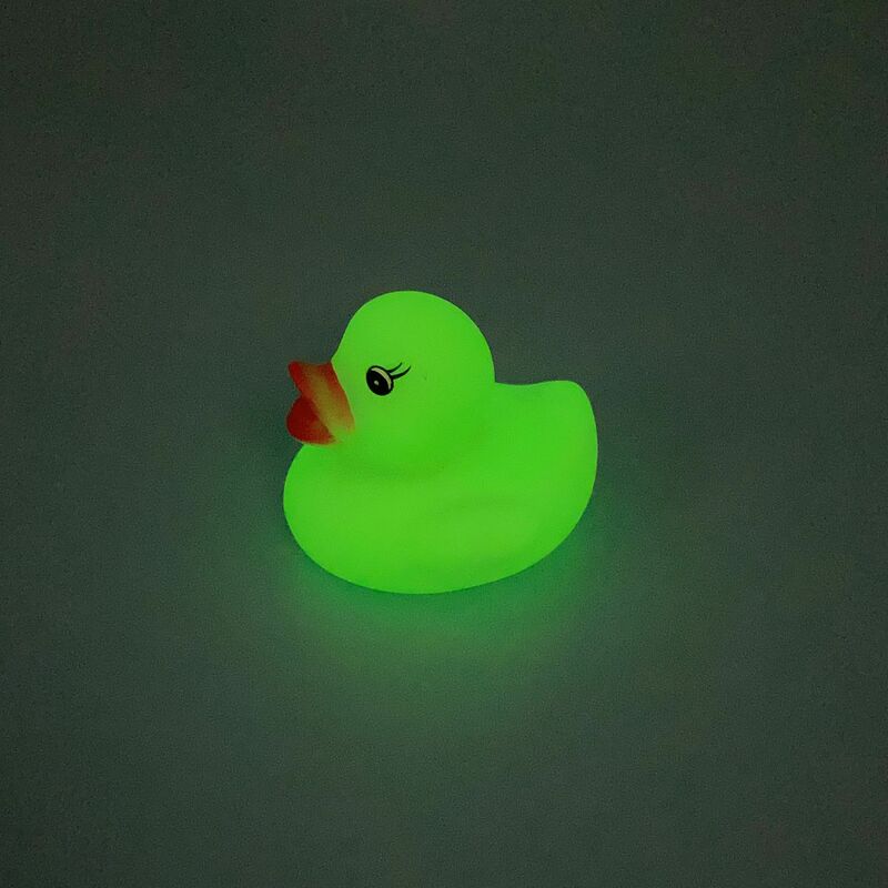 5pcs Luminous Baby Rubber Ducks Brinquedos Crianças Chuveiro Banho Brinquedo Float Squeaky Sound Duck Natação Água Jogar Jogo Presente para Crianças
