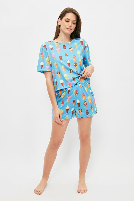 Trendyol Printed Knitted Pajamas Set THMSS21PT1076