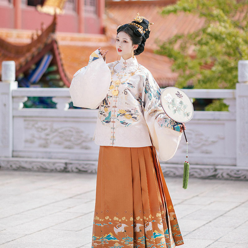 Женская одежда с китайским воротником-стойкой и династией мин