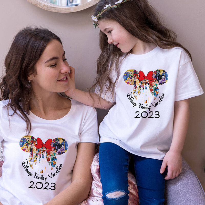 Женская футболка для отпуска с принтом Минни, Повседневная рубашка с принтом, для семьи Disney, для лета, 2023