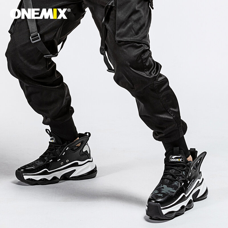 ONEMIX-Zapatillas deportivas con cojín de aire para hombre y mujer, calzado deportivo de malla transpirable, con plataforma reflectante, color blanco y negro