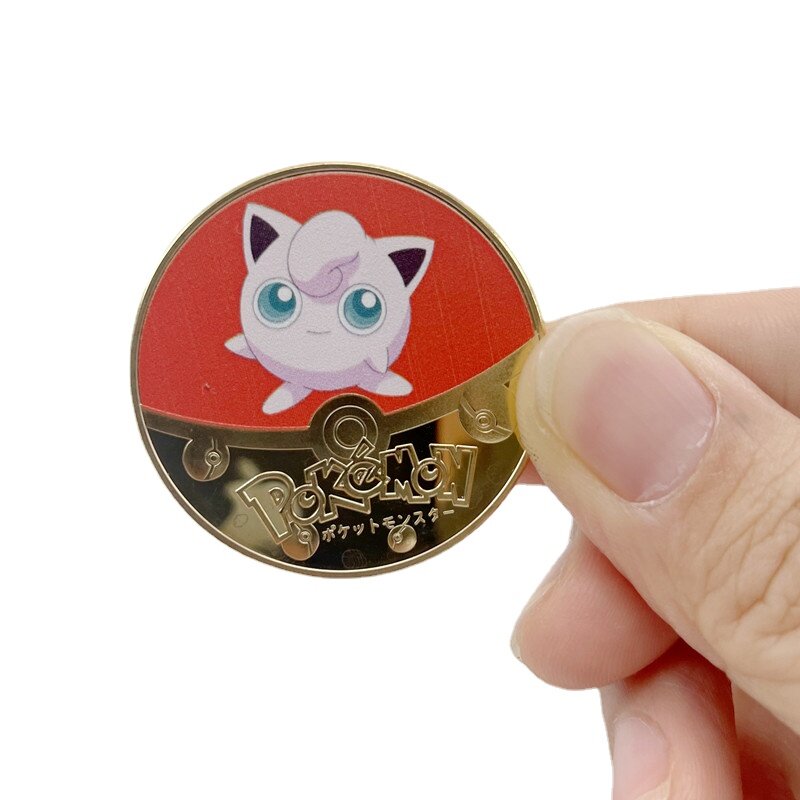 Monete Pikachu monete d'argento in metallo Pokemon carte Pokemon dorate Anime moneta commemorativa Charizard scatola regalo moneta rotonda in metallo giocattoli