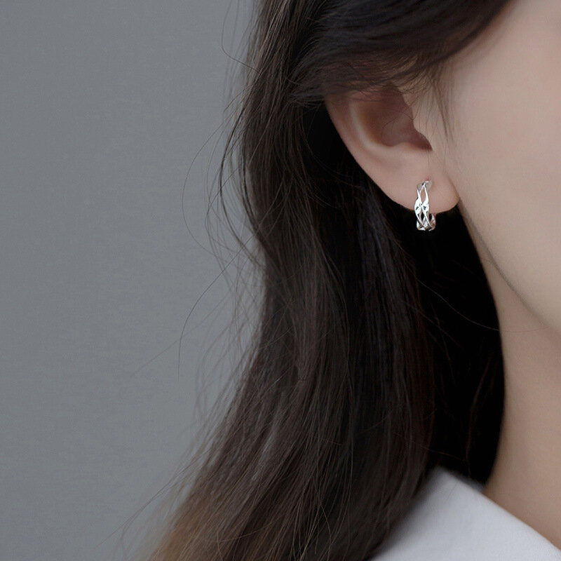 925 silver jewelry with Mobius earrings spiral twist line ear buckle women's short temperament all-match ear jewelry