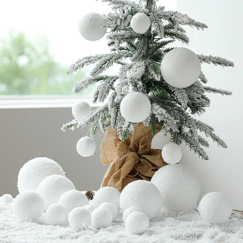 6pcs White Christmas Balls Ornament Shatterproof PE Foam Xmas Tree ciondolo accessori Snowball decorazioni natalizie per la casa