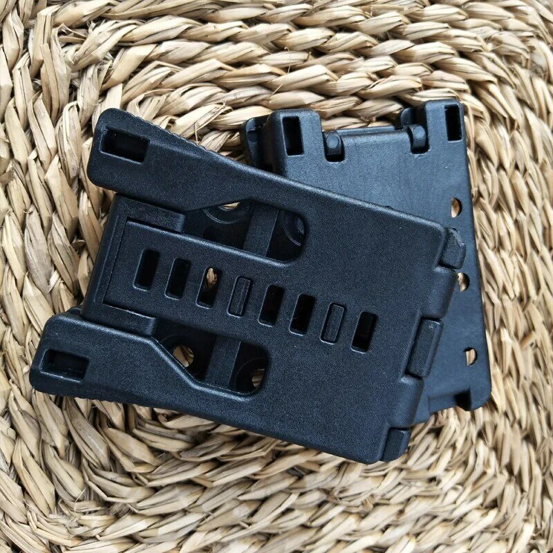 Tactical Tool Multi-Function Waist Clip Outdoor Survival Self-Defense Bottle Opener Spur Hex Wrench