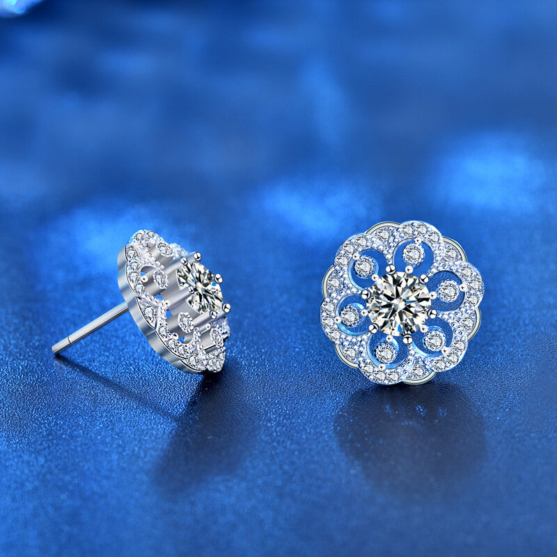Orecchini Moissanite orecchini a bottone in argento Sterling 925 personalità delle donne squisito fiore rotondo 0.5 Ct orecchini Moissanite regalo