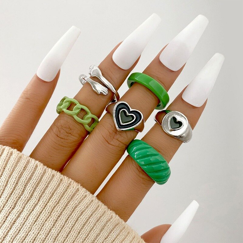 Set di anelli a forma di cuore d'oro alla moda per le donne anelli a forma di croce con catena geometrica cava anelli di coppia aperti rosa verde carini creativi