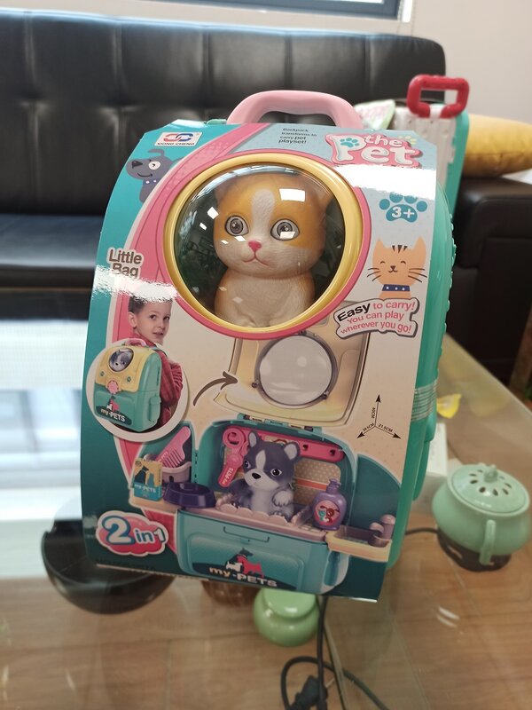Mainan Hewan Peliharaan Di Tas Sekolah Anak-anak Hewan Kucing Plastik atau Simulasi Anjing Berpura-pura Bermain untuk Anak Perempuan
