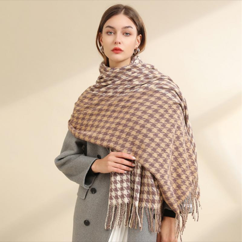 2022 Winter Warme Schal Luxus Plaid Frauen Kaschmir Dicken Pashmina Schal Dame Wrap Quaste Weiblichen Schals Gestrickte Decke