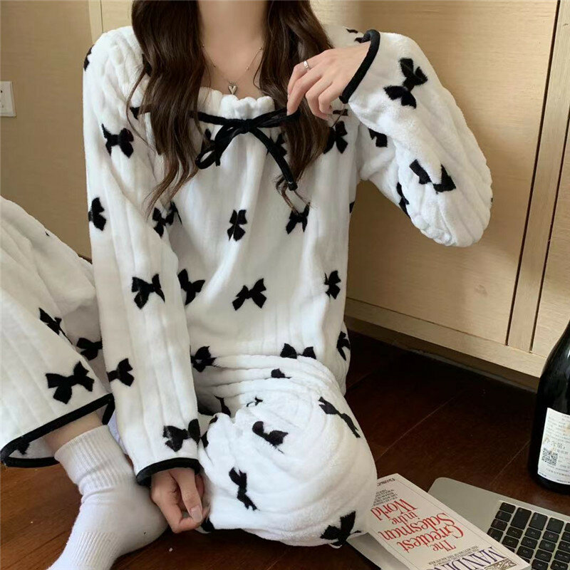 Conjunto de pijamas de flanela quente feminino manga longa bonito sleepwear conjunto outono inverno casa wear roupas de pijama doce para as mulheres