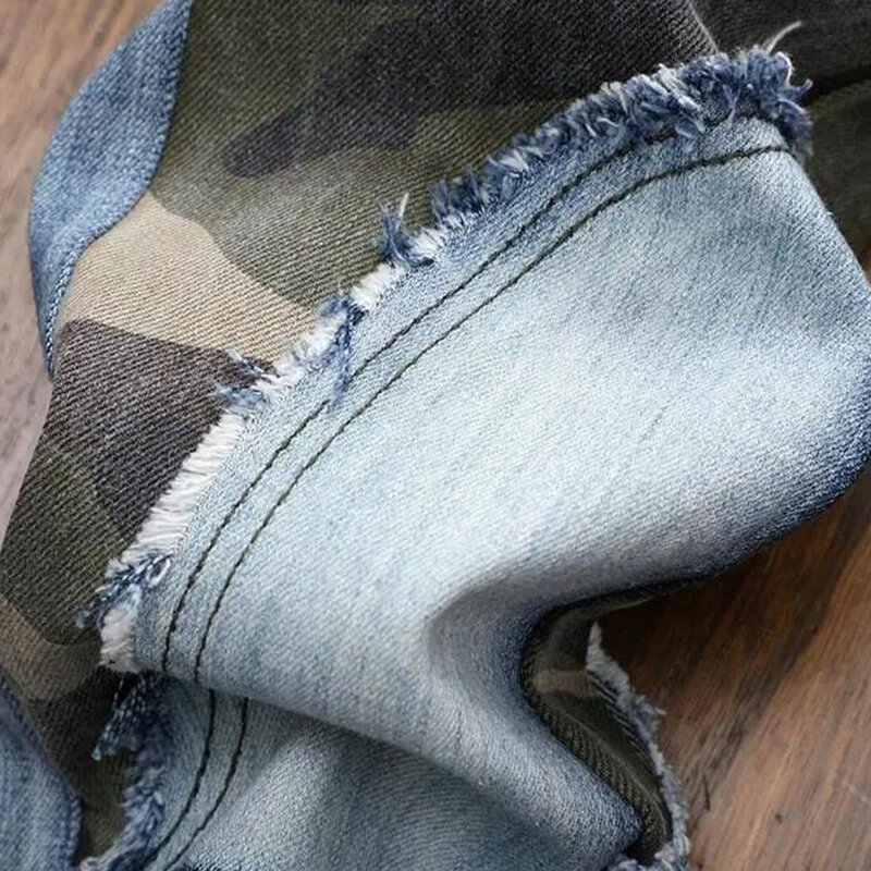 Jeans Slim Fit strappati da uomo di alta qualità moto Vintage Camouflage Demin Hip Hop Punk Patchwork contrasto di colore