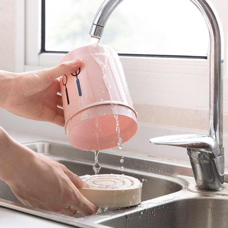 El tubo de almacenamiento es adecuado para que los palillos de cocina guarden la jaula a prueba de polvo