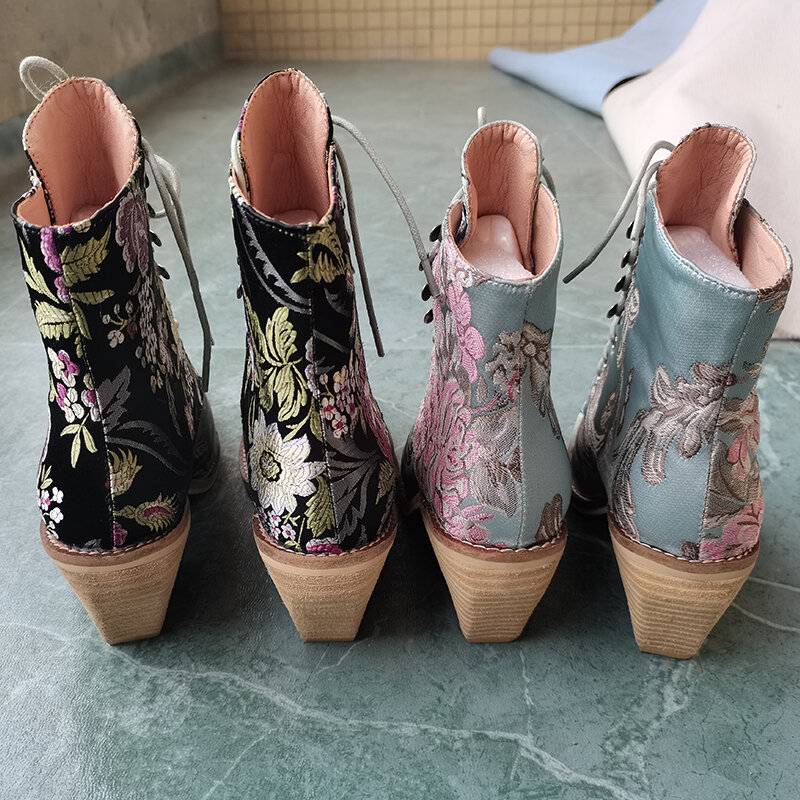 Stivaletti da donna plus size 22-28cm scarpe da donna spedizione gratuita stivali ricamati botines mujer botte femme bottine Flower