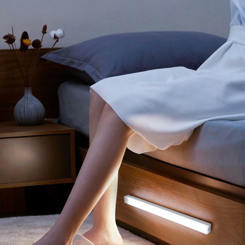 Lampu Malam Sensor Gerak Dapat Diisi Ulang 100/500Mm Lampu Lemari USB Nirkabel Lampu LED Magnetik untuk Lemari Dapur Kamar Tidur