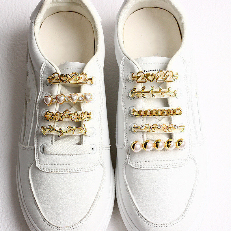 Scarpe da Skate ciondoli per scarpe accessori piccole scarpe bianche semplice farfalla perla foglie carine decorazioni per lacci delle scarpe in tela